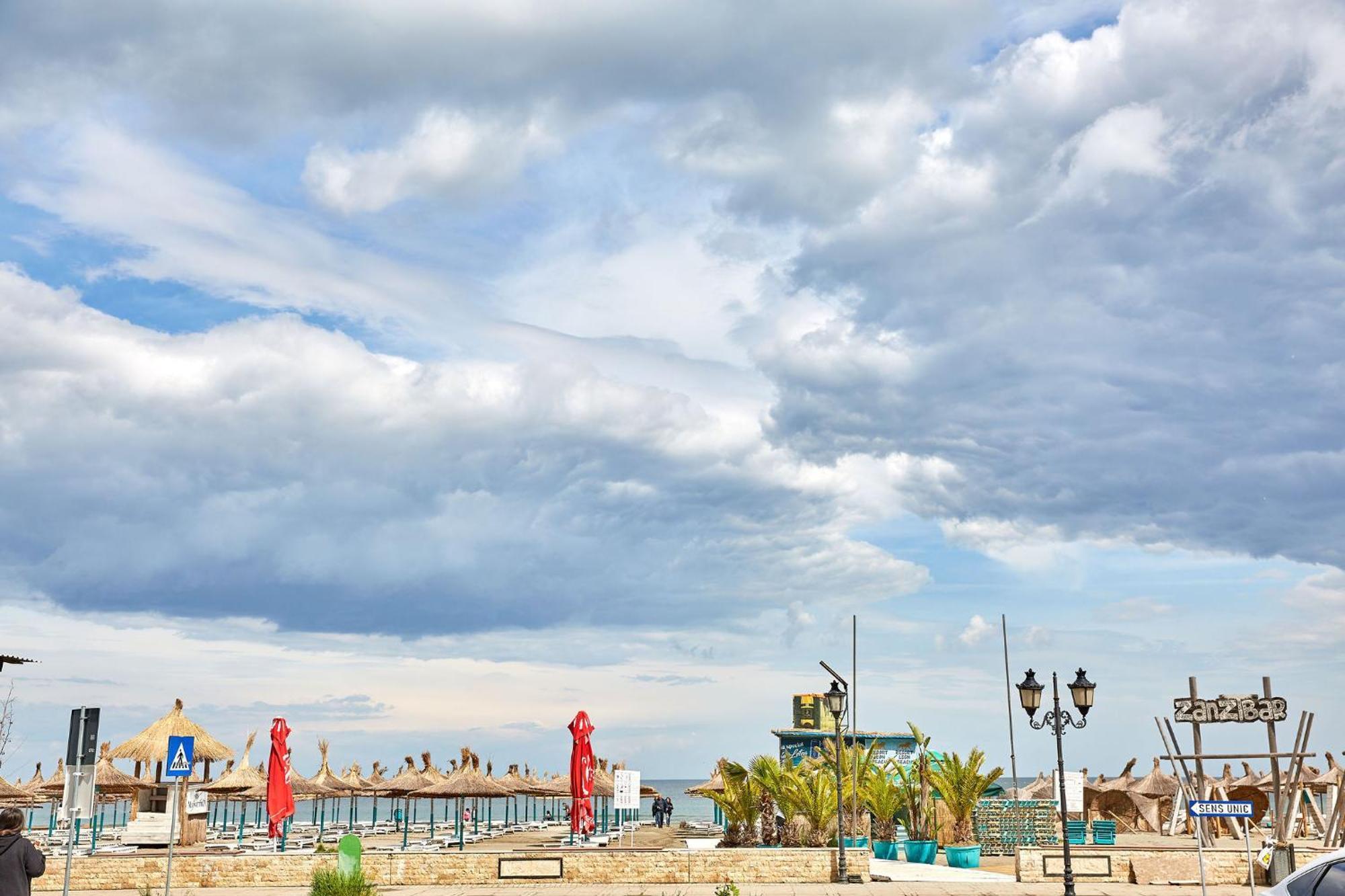 Apartamente By R S Năvodari Buitenkant foto